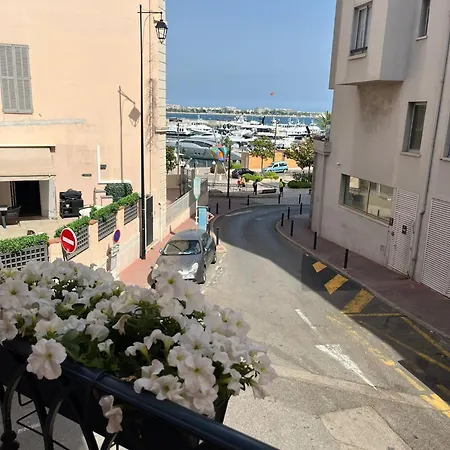 In The Old Town Apartment Cannes